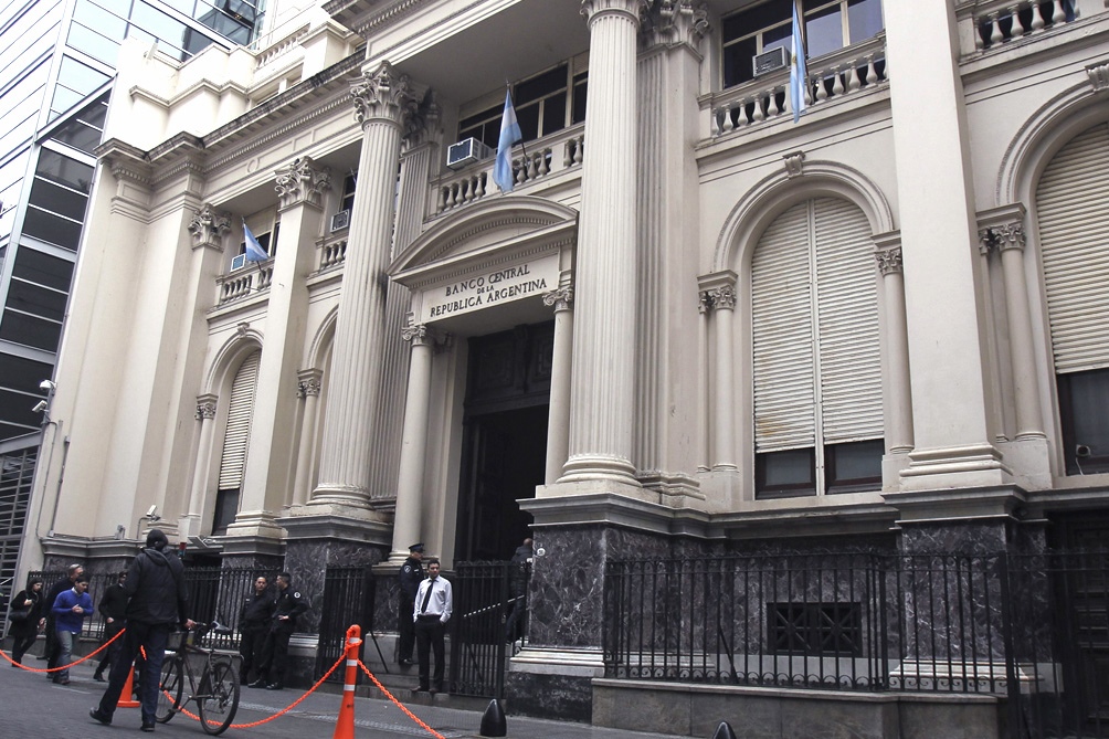 Inflación: el Gobierno analiza otra suba en las tasas de interés