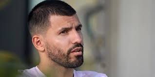 Sergio Agüero dijo que hay que dolarizar la economía argentina y Javier Milei lo festejó