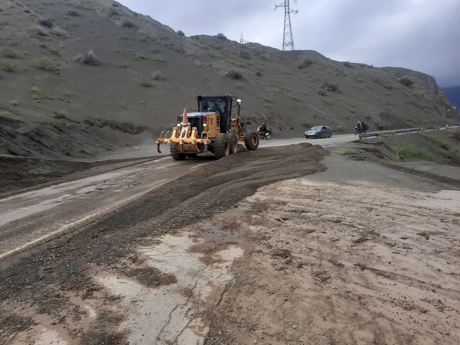 En un trabajo contrareloj, Vialidad reparó las rutas 40 y 150 y están transitables 