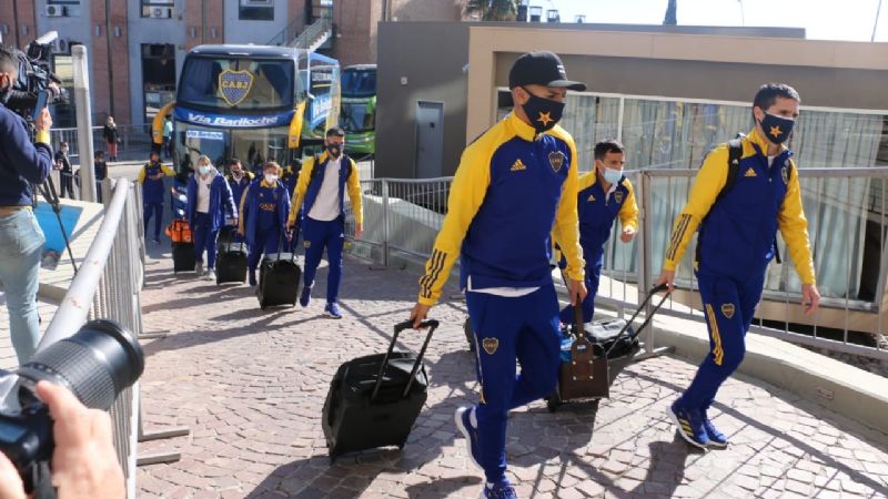 En burbuja y contexto de aislamiento, llegó el plantel de Boca
