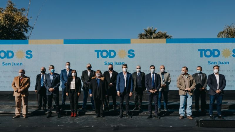 El Frente de Todos presentó su frente con 58 socios