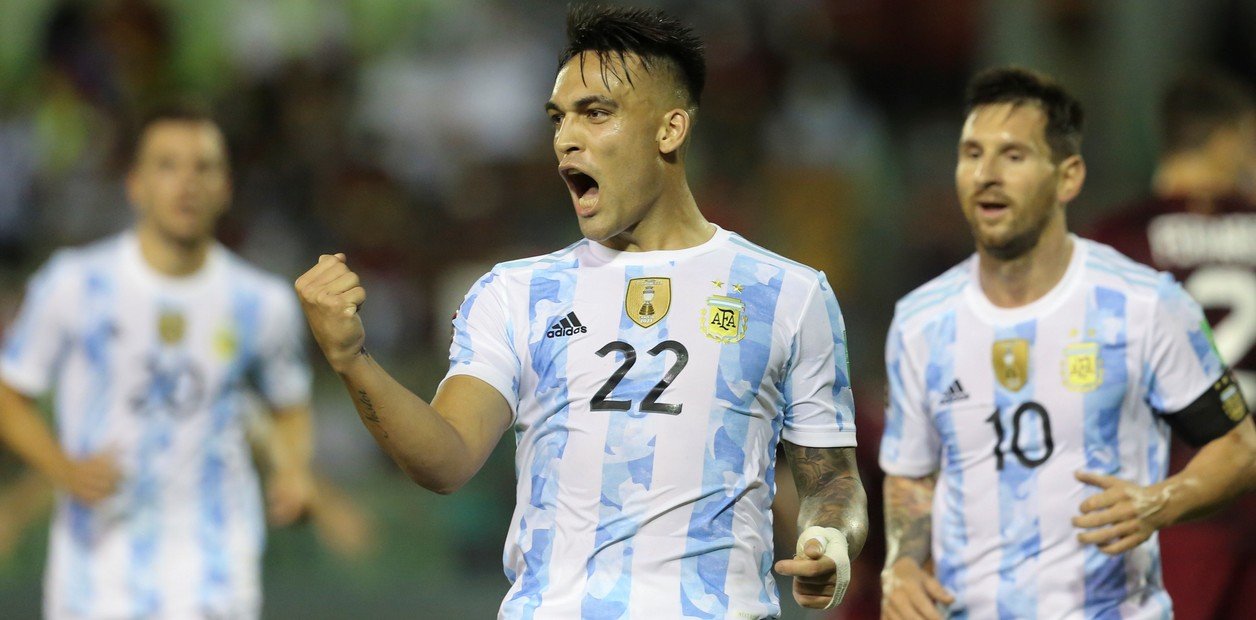 Argentina demostró porqué es el campeón de América goleando a Venezuela