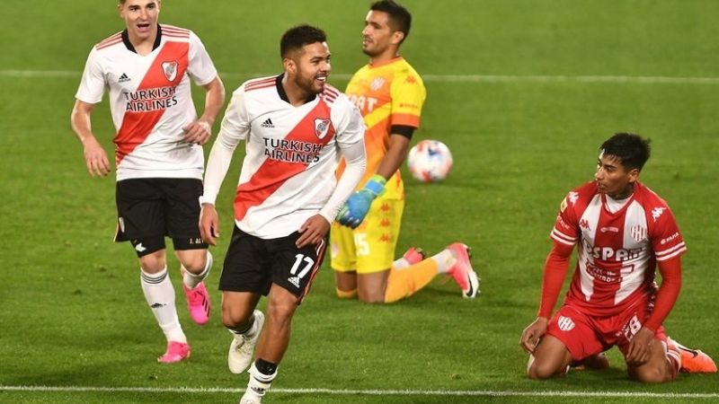 River le ganó por goleada a Unión