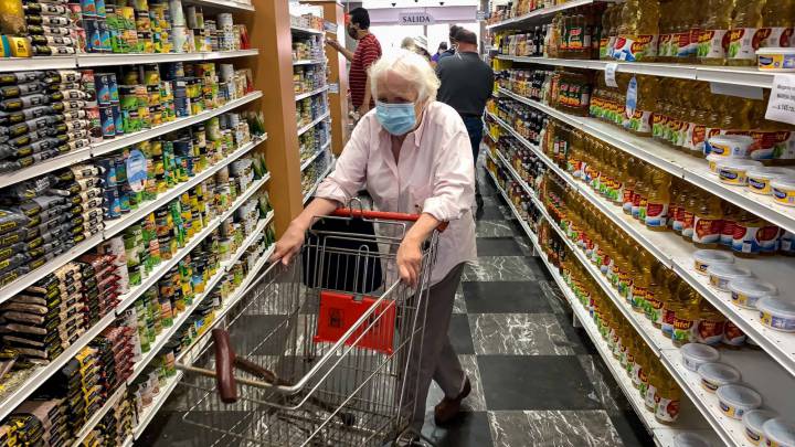 Nuevo control de precios: congelarán 70 productos por 6 meses 