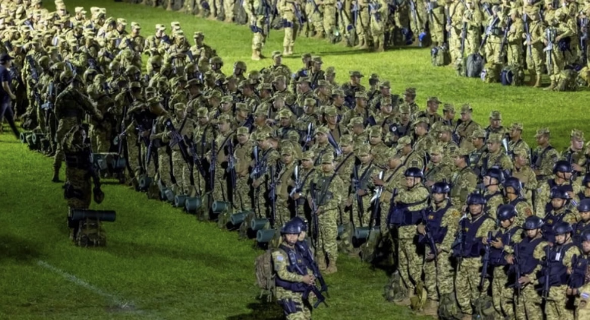 Drástica medida del presidente de El Salvador: cercó una provincia con militares para capturar pandilleros