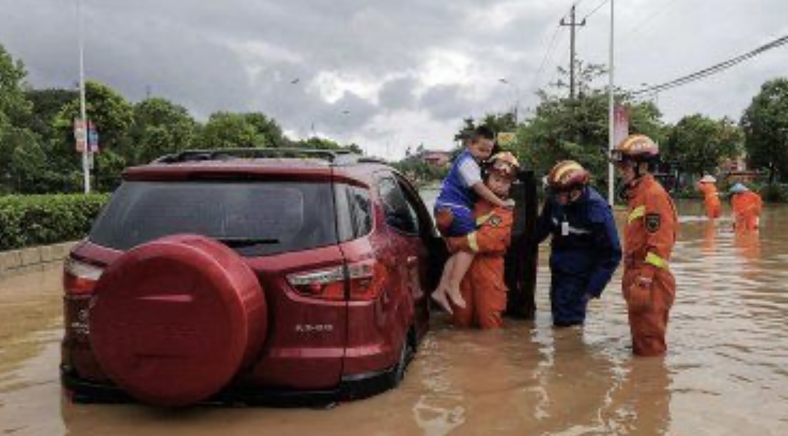 Alerta roja por tifón: el norte de China se prepara para la llegada de Doksuri