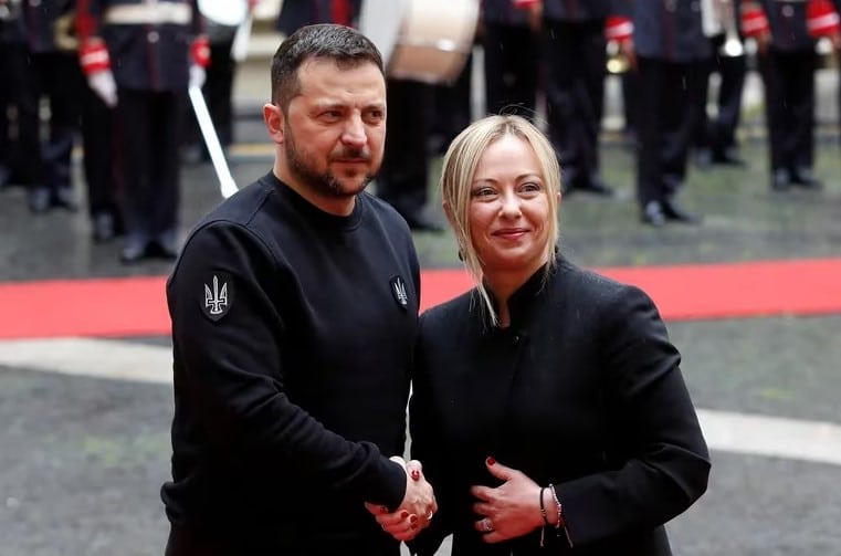 Zelensky visita a Meloni antes de su encuentro con el Papa Francisco