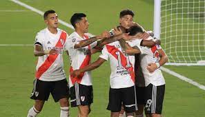 River goleó a Central de Córdoba y no faltaron los memes