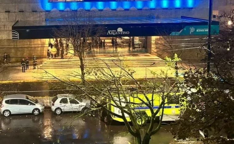 Se derrumbó parte del techo del teatro donde hace pocos días habló Cristina Kirchner