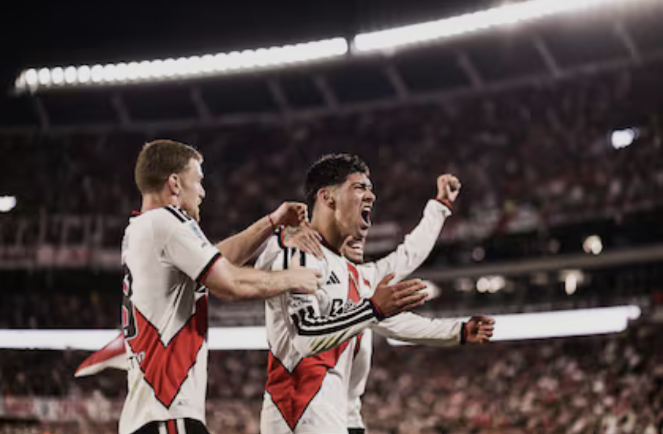 River venció a Racing y llega entonado al Superclásico: quedó a dos puntos de la Libertadores