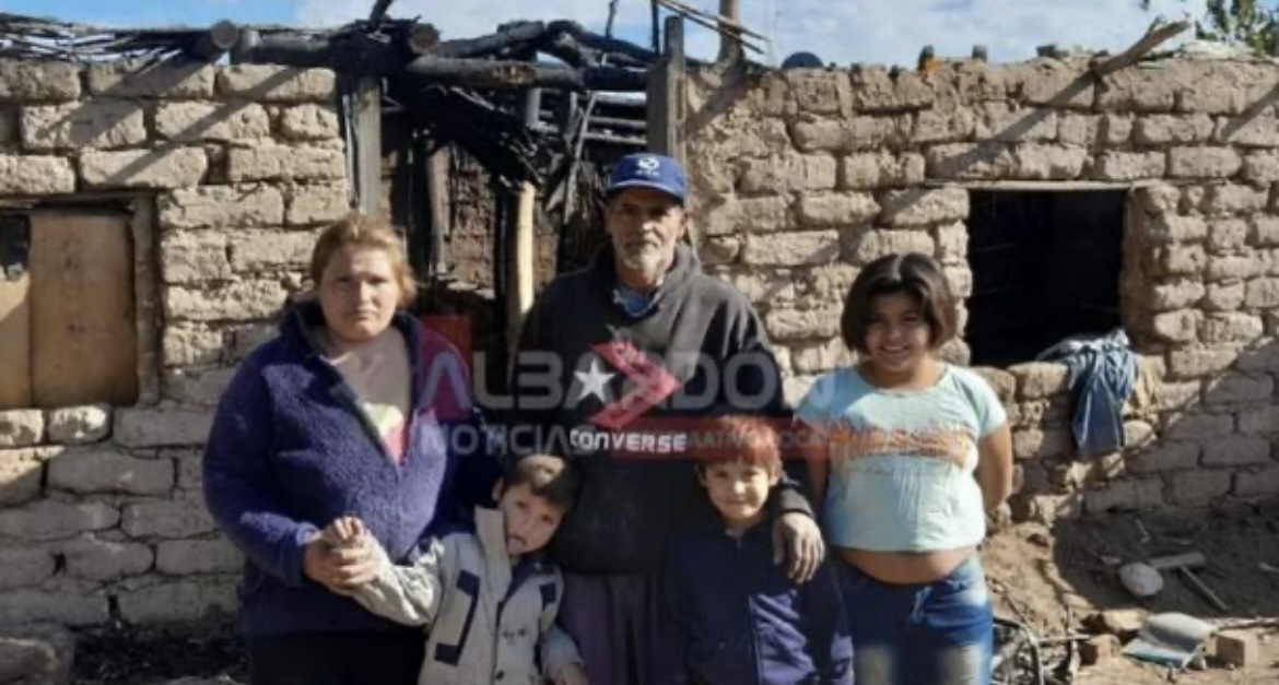 El mal funcionamiento de un televisor provocó un voraz incendio en una humilde vivienda