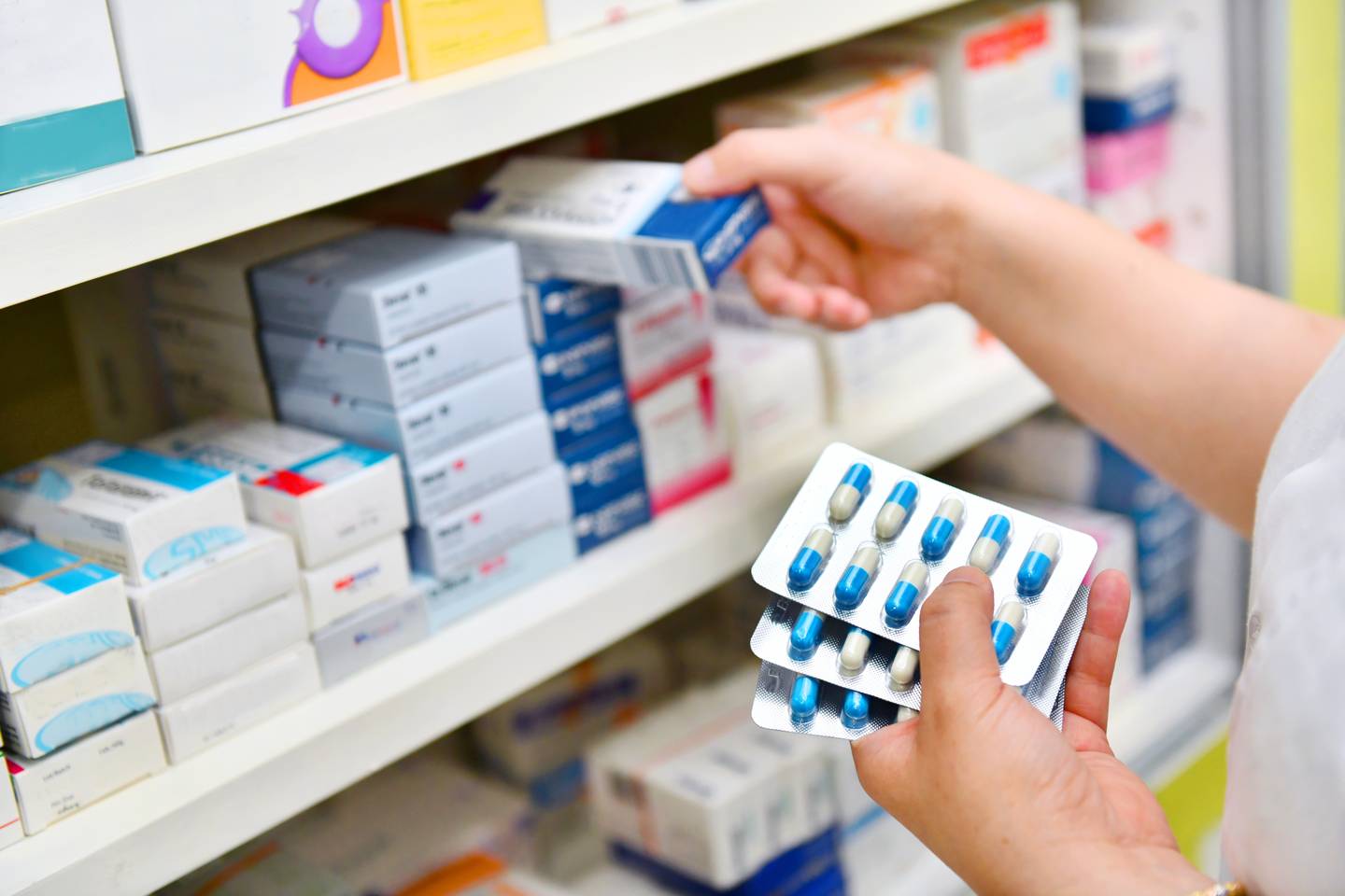 Farmacéuticos de San Juan piden controlar la venta de medicamentos en kioscos