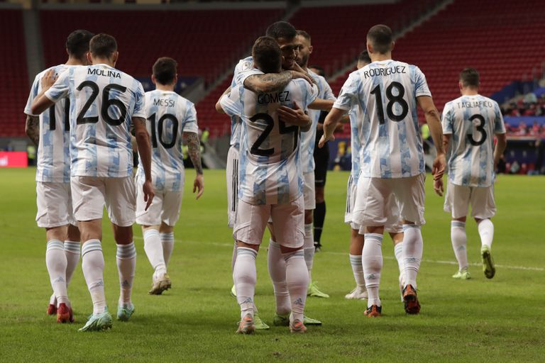 Victoria Argentina ante Paraguay y un pie en cuartos de final