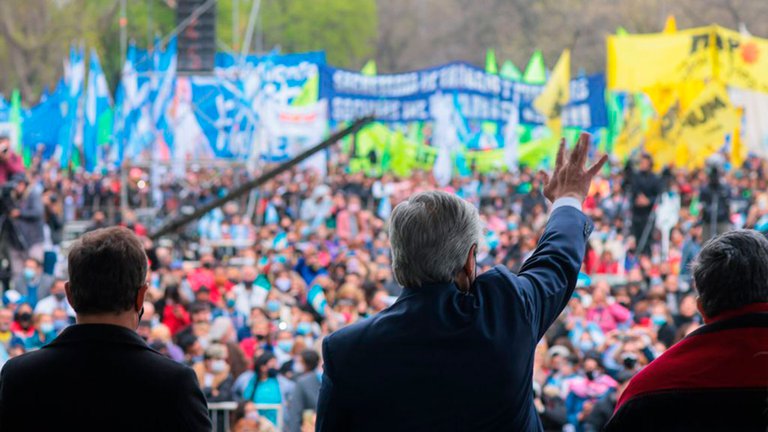 Tras idas y vueltas, Alberto finalmente pidió movilización por el 17 de octubre