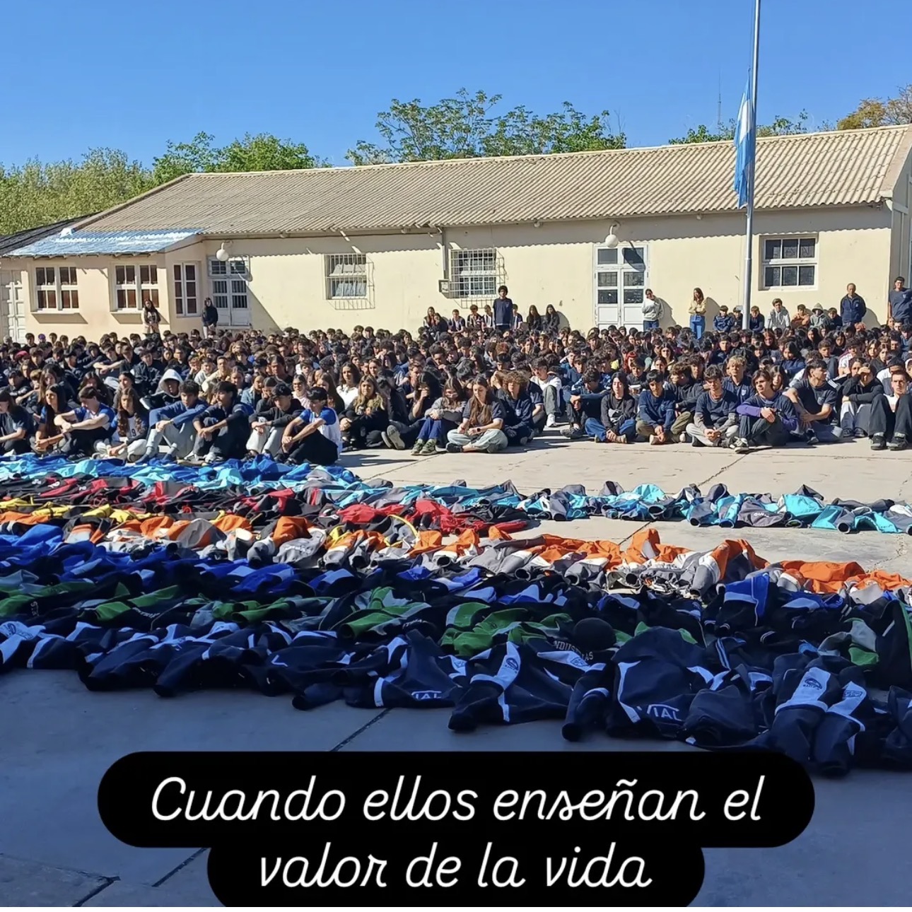 Falleció un alumno de la Escuela Industrial y sus compañeros tuvieron un gesto que emocionó 