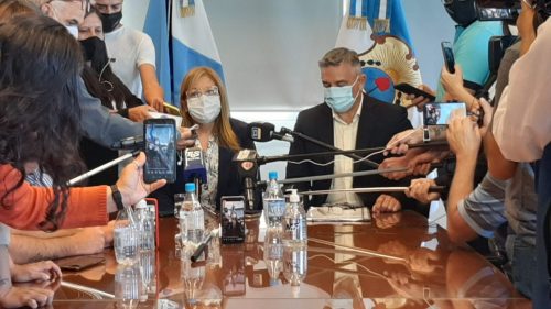 El Gobierno anunció en conferencia el aumento del 15% en el sueldo de estatales