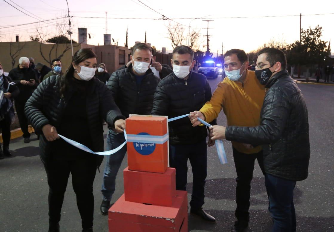  Después del pedido de los vecinos, el Barrio Chimbas ll renovó su iluminación