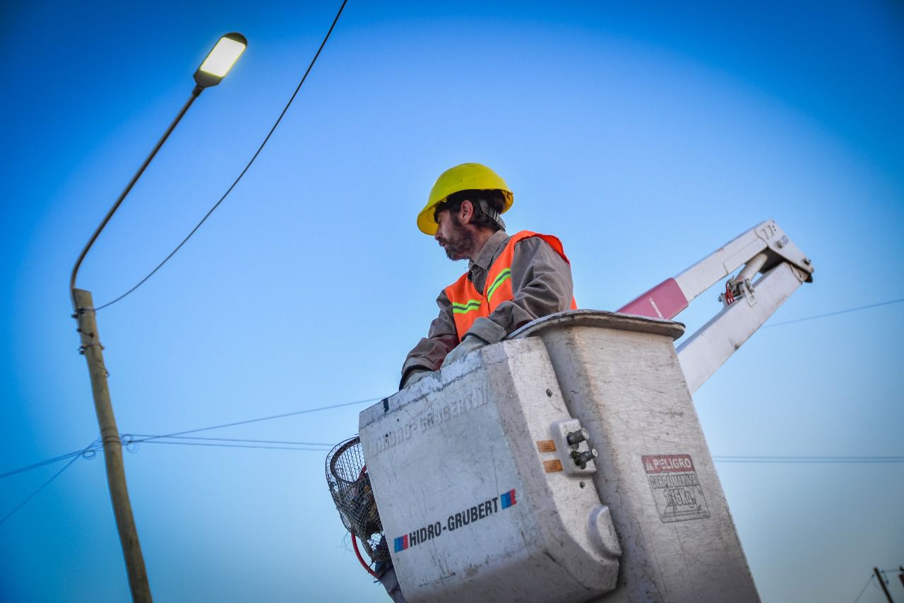 Un nuevo barrio de Chimbas estrena iluminación led 
