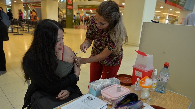Comenzarán a vacunar contra la gripe a personas de 2 a 64 años con comorbilidades