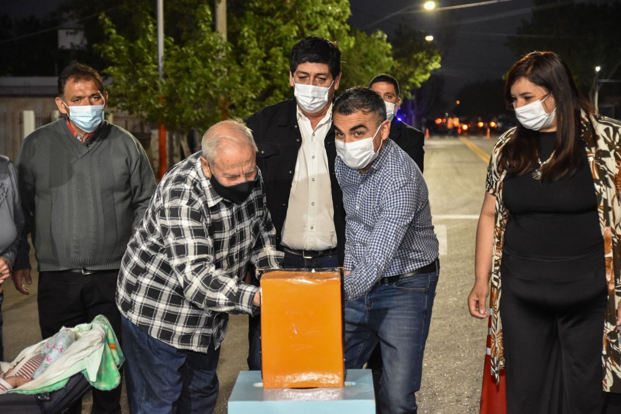 Chimbas estrenó 10 kilómetros de iluminación led