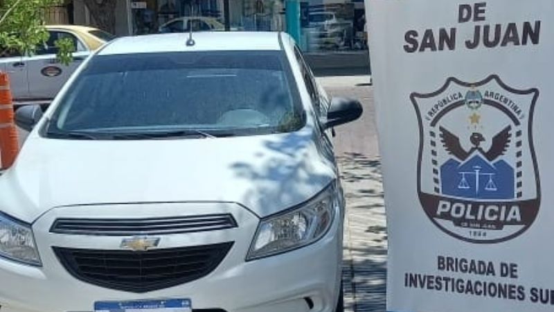 Ex sin códigos: le pidieron que guardara el auto porque y lo vendió