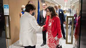 Para Manzur la reunión de Batakis y la tituar del FMI fue "extremadamente productiva"