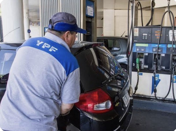 YPF volvió a aumentar el precio de los combustibles: cuánto cuesta cargar nafta en San Juan