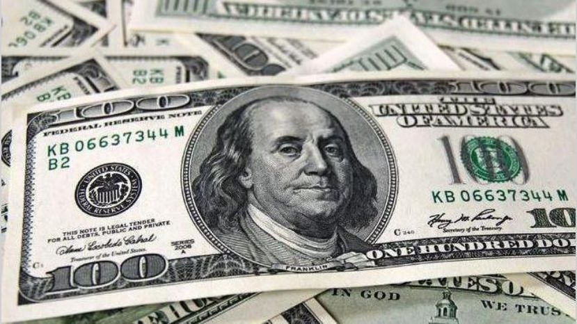 Las razones detrás de la caída de casi $50 del dólar