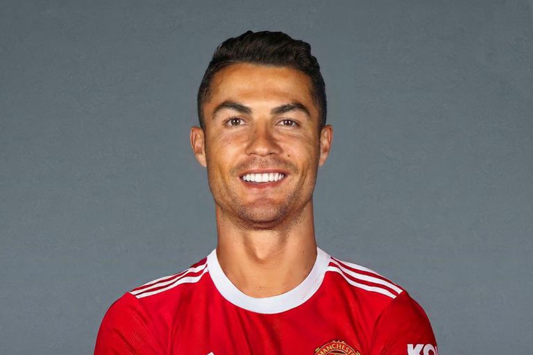 Cristiano Ronaldo regresa al Manchester United y cobrará una fortuna