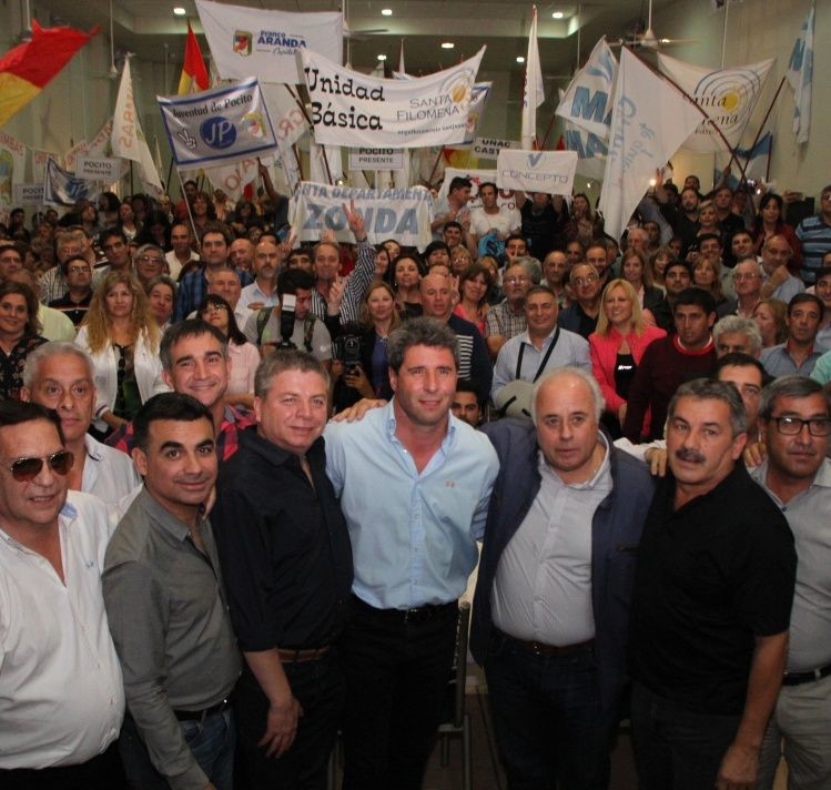 Movida política del peronismo en Santa Lucia y Rivadavia para achicar la diferencia
