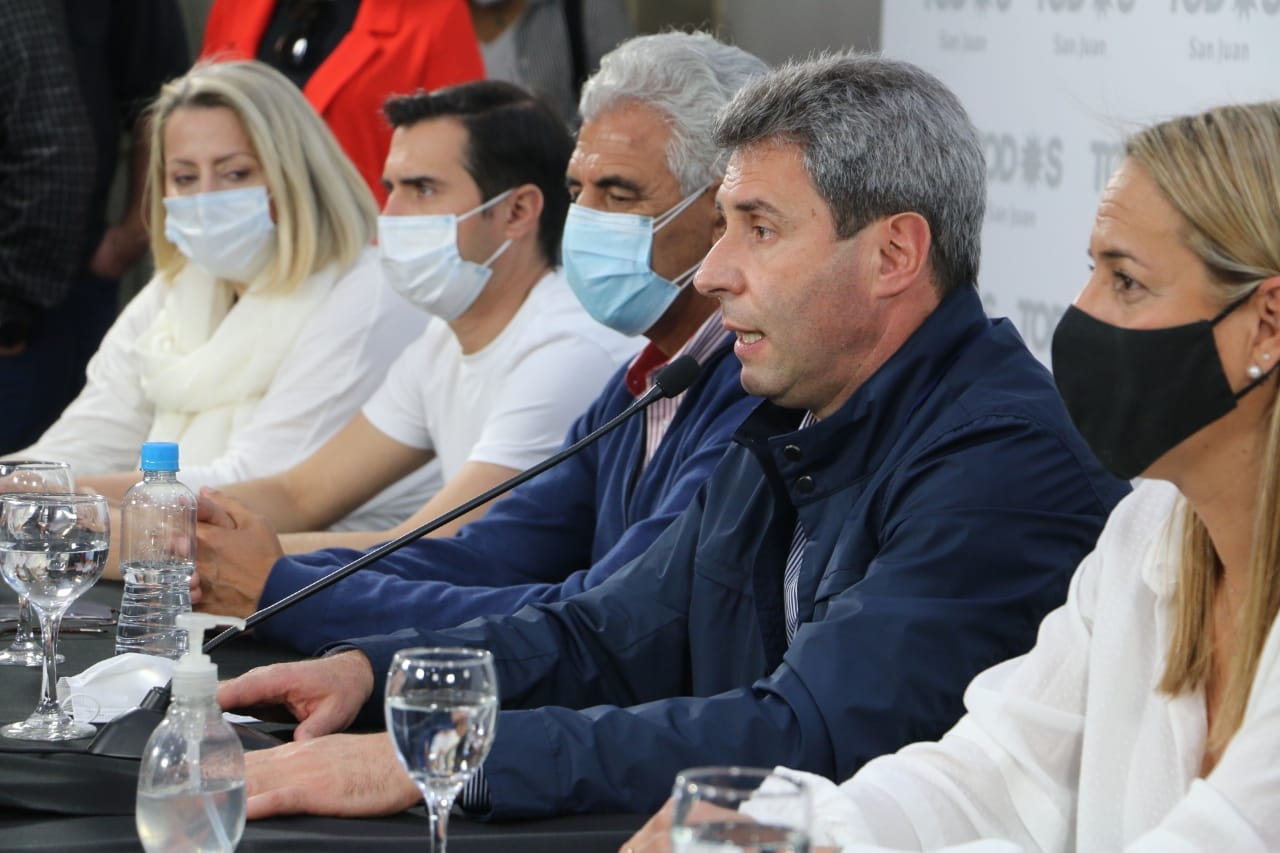 Uñac agradeció a los sanjuaninos: "hemos ganado en 15 de los 19 departamentos"