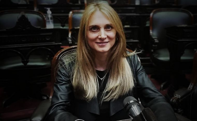La diputada que se fue a Disney dijo que "Pensaba que se había terminado el año"